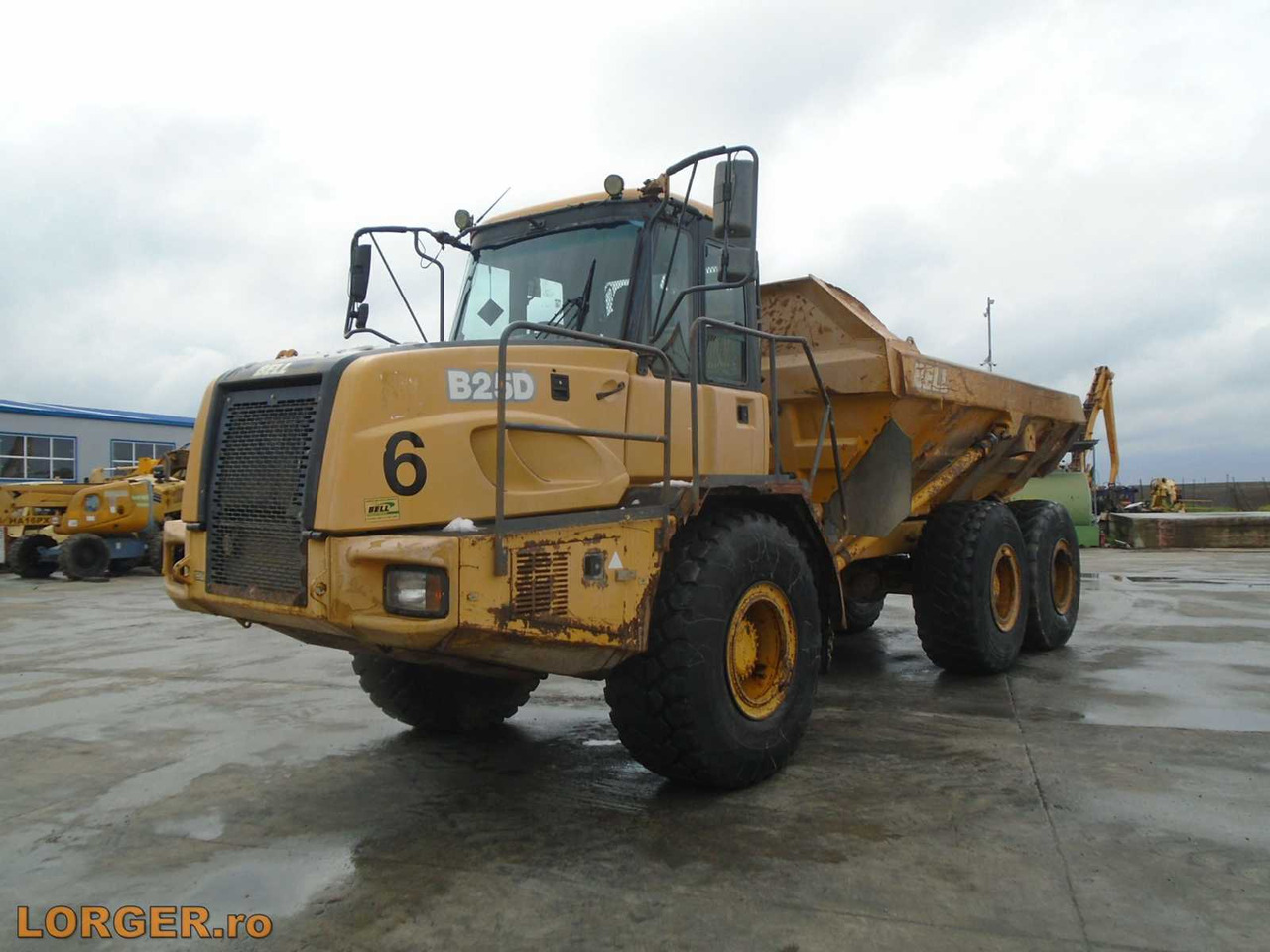 BELL B25 D DUMPER - Мини истоварувач: слика 1 BELL B25 D DUMPER - Мини истоварувач: слика 1
