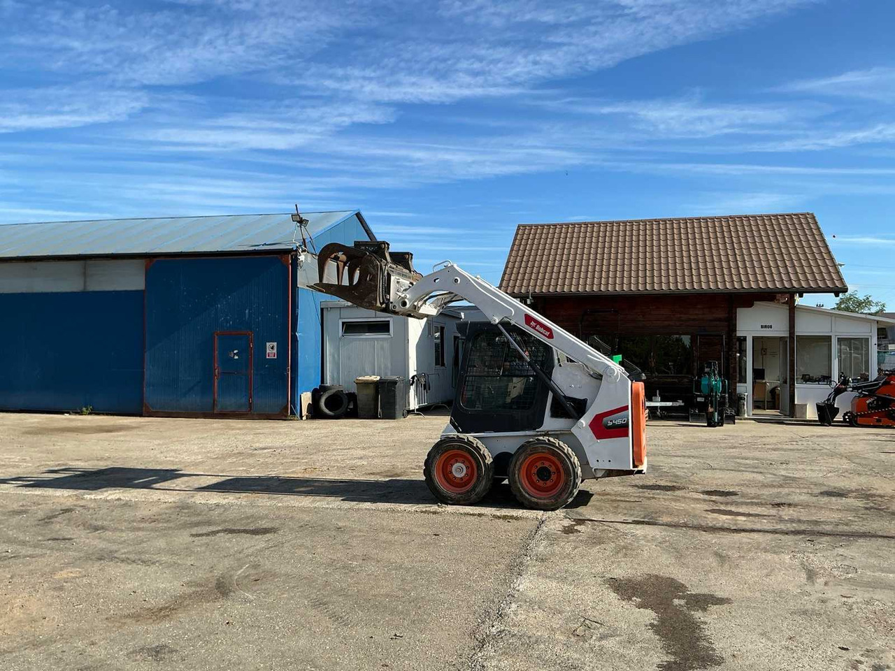 BOBCAT - S450 - COMPACT LOADER - 2021 - Компактен натоварувач со гасеници: слика 2 BOBCAT - S450 - COMPACT LOADER - 2021 - Компактен натоварувач со гасеници: слика 2