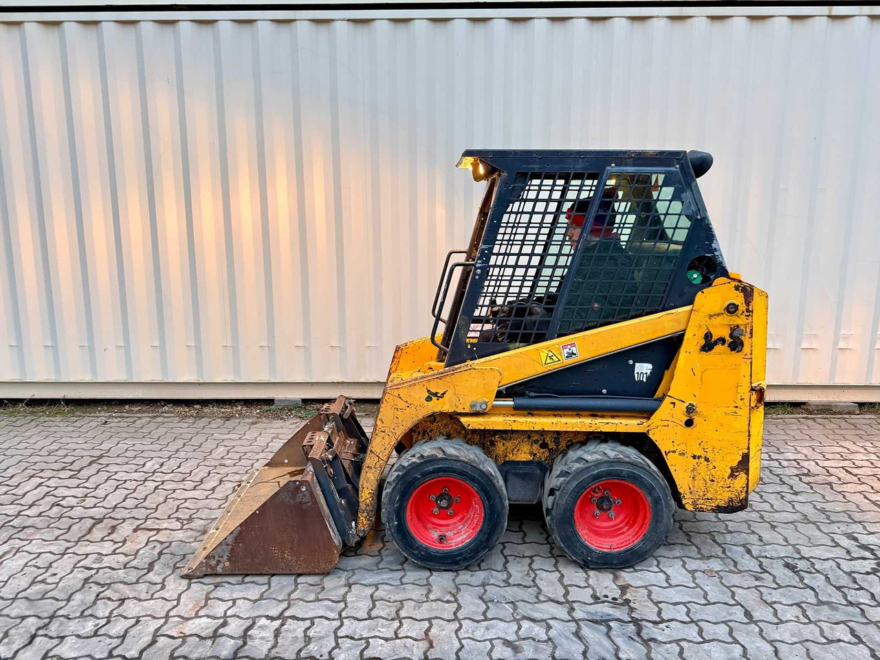 BOBCAT - S70 - 2016 - SKID STEER LOADERS - Компактен натоварувач со гасеници: слика 3 BOBCAT - S70 - 2016 - SKID STEER LOADERS - Компактен натоварувач со гасеници: слика 3