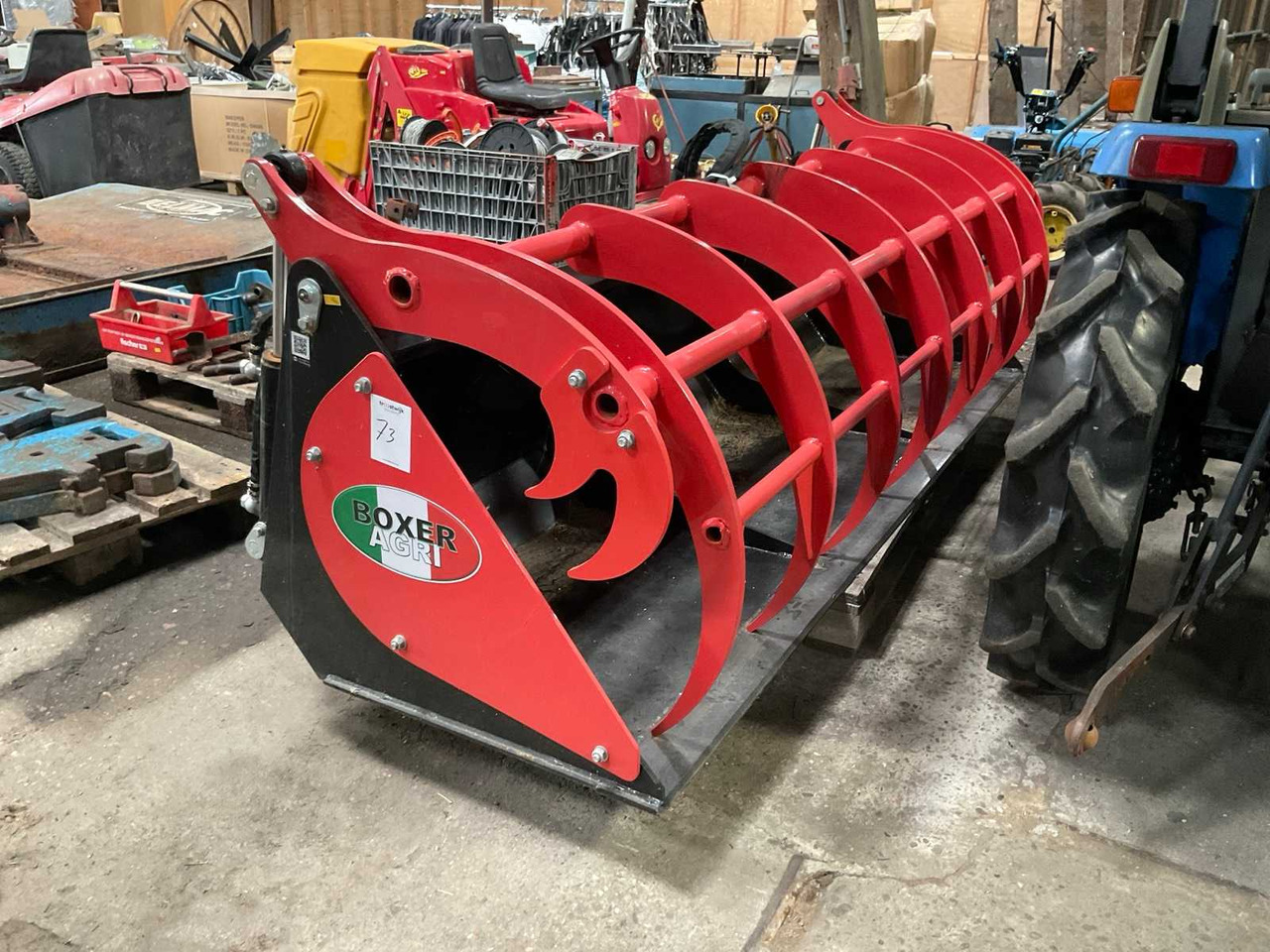 Boxer PB 240E - Преден утоварувач за трактор: слика 1 Boxer PB 240E - Преден утоварувач за трактор: слика 1