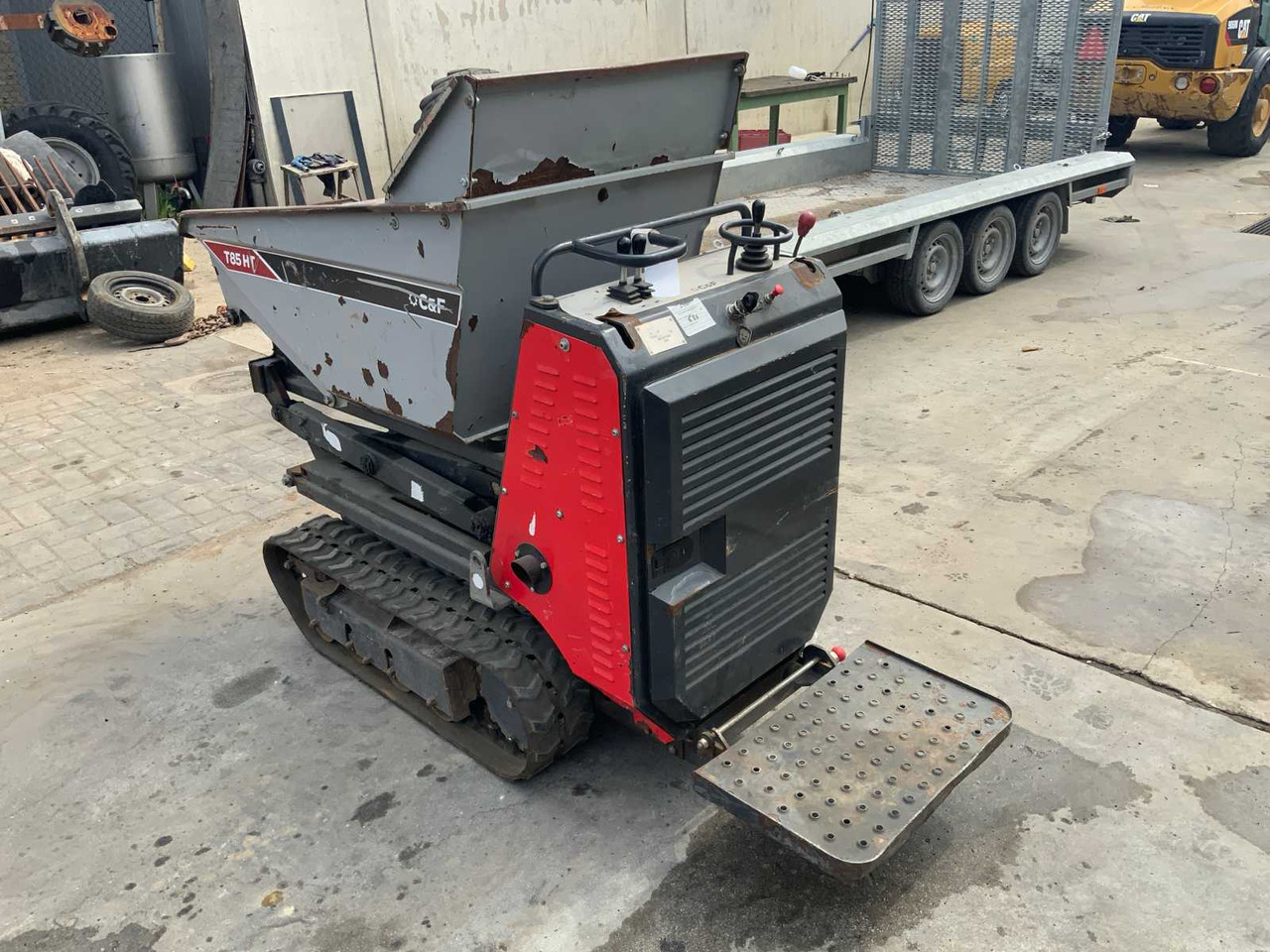 C&F T85 HT Traker - Истоварувач: слика 2 C&F T85 HT Traker - Истоварувач: слика 2