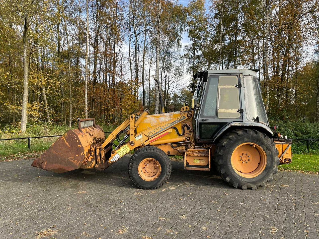 CASE - 1995 - 580 SK TURBO - BACKHOE LOADER - Ровокопач: слика 3 CASE - 1995 - 580 SK TURBO - BACKHOE LOADER - Ровокопач: слика 3