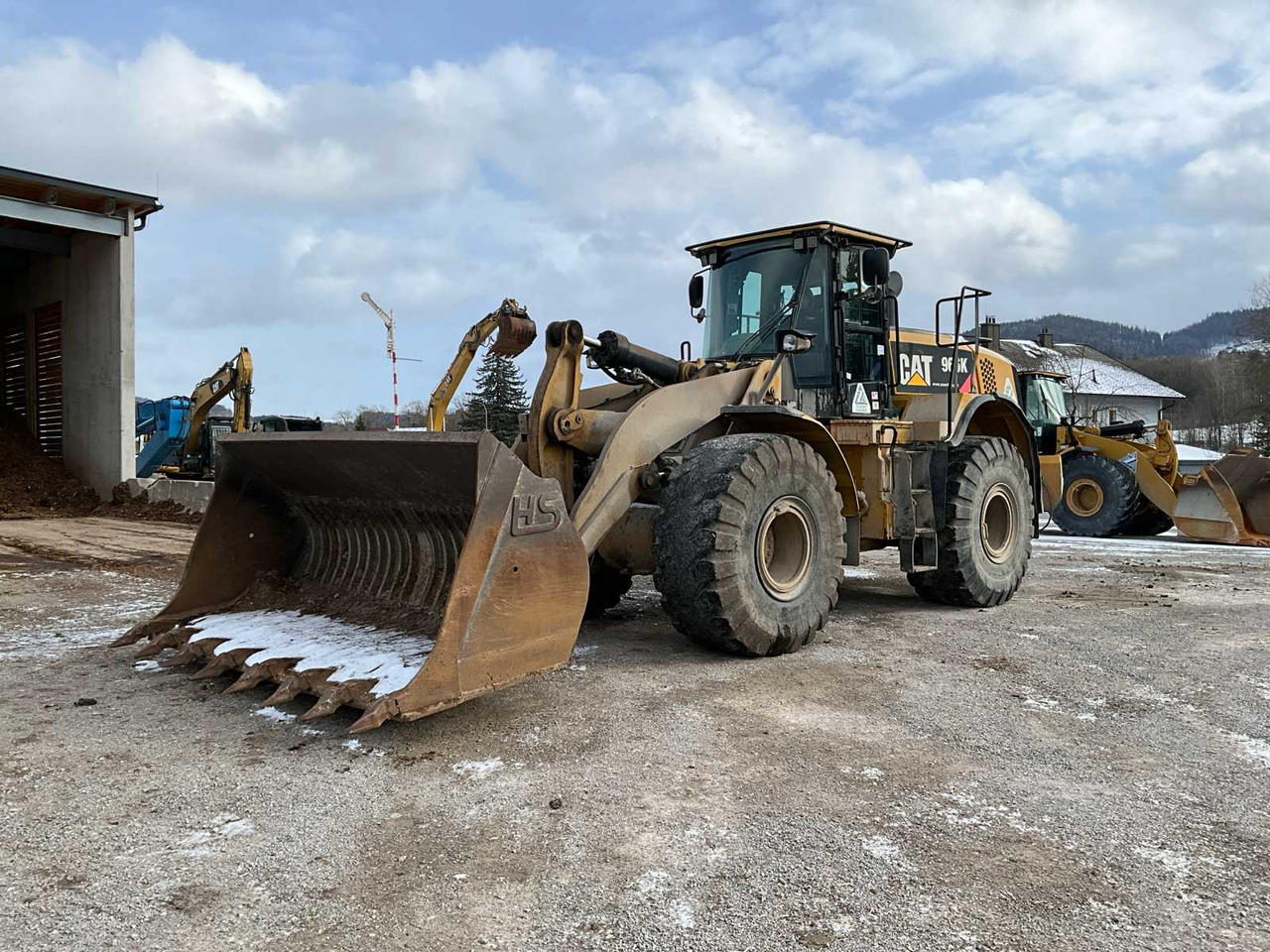 CAT 966K - Натоварувач на тркала: слика 3 CAT 966K - Натоварувач на тркала: слика 3