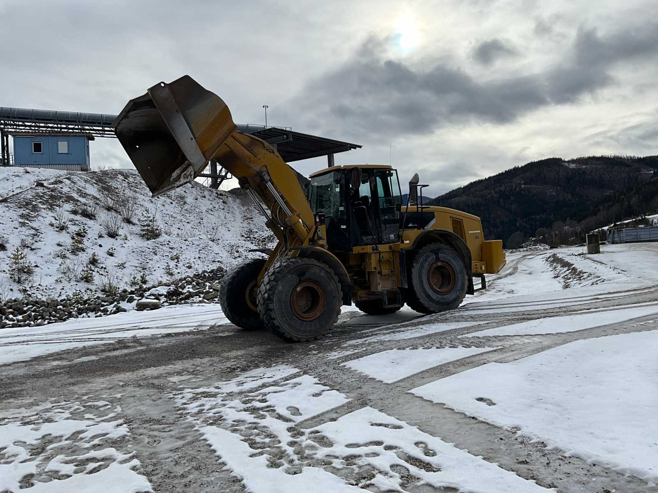 CAT 972H - Натоварувач на тркала: слика 3 CAT 972H - Натоварувач на тркала: слика 3