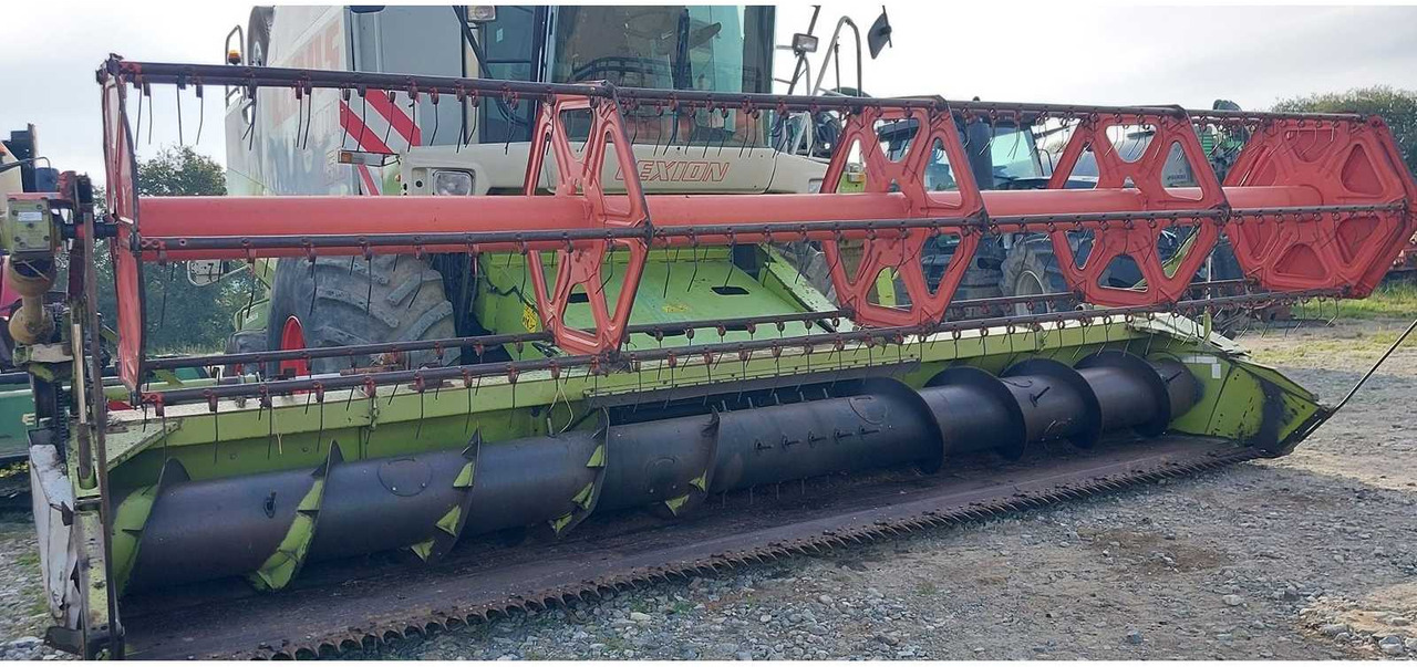 CLAAS V600 HARVESTER CUTTING - Комбајн: слика 2 CLAAS V600 HARVESTER CUTTING - Комбајн: слика 2