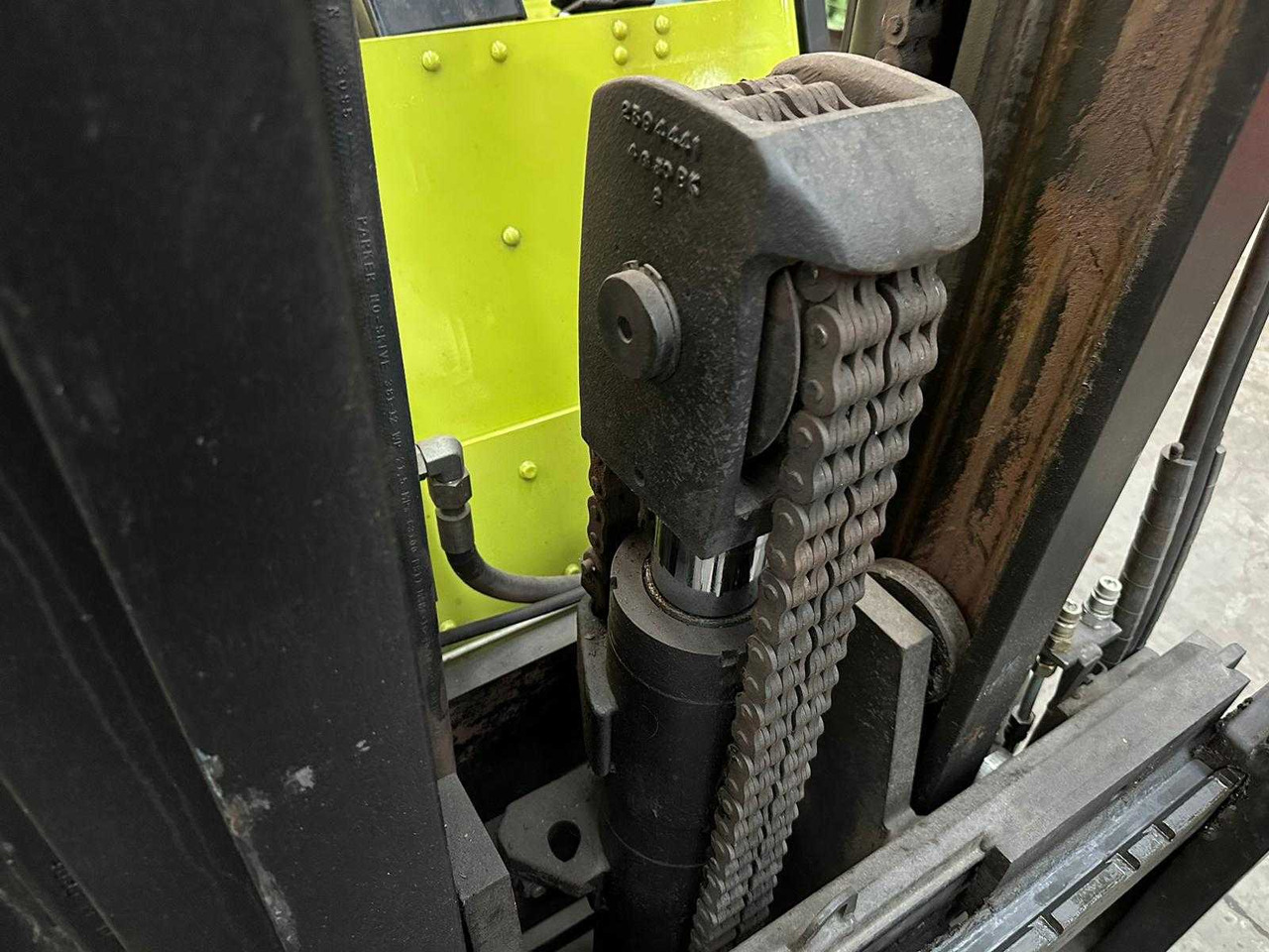 CLARK - GPX 40 D - FORKLIFT TRUCKS - 1996 - Вилушкар: слика 5 CLARK - GPX 40 D - FORKLIFT TRUCKS - 1996 - Вилушкар: слика 5