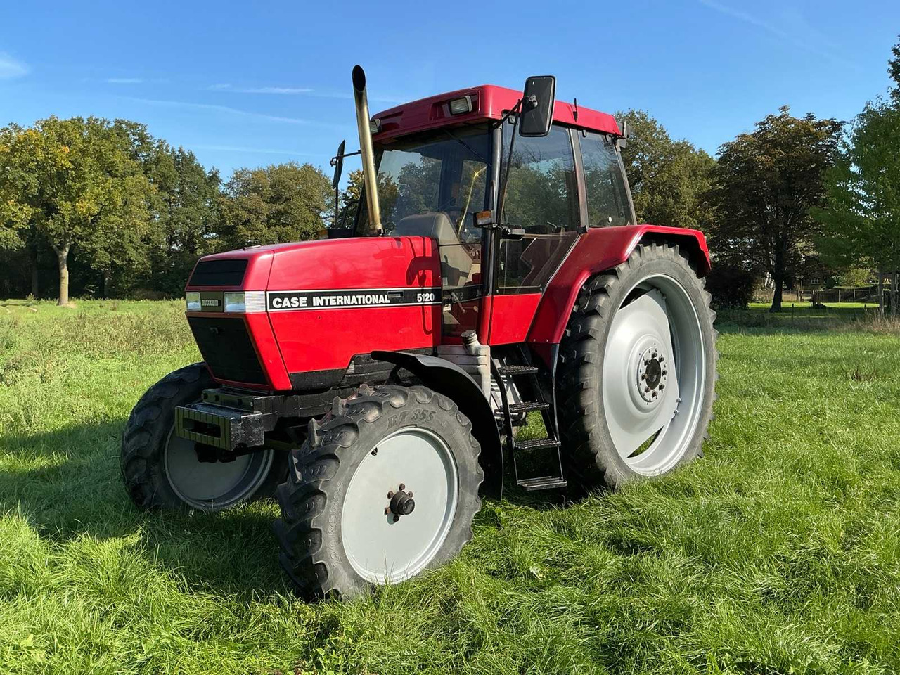 Case IH 5120 - Трактор: слика 1 Case IH 5120 - Трактор: слика 1