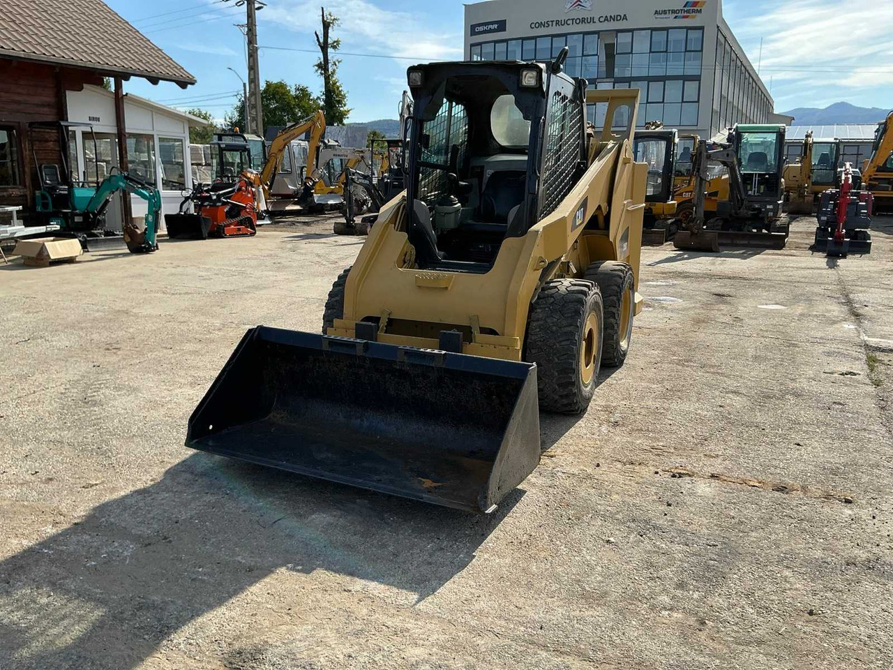 Caterpillar 246 C - Компактен натоварувач: слика 2 Caterpillar 246 C - Компактен натоварувач: слика 2