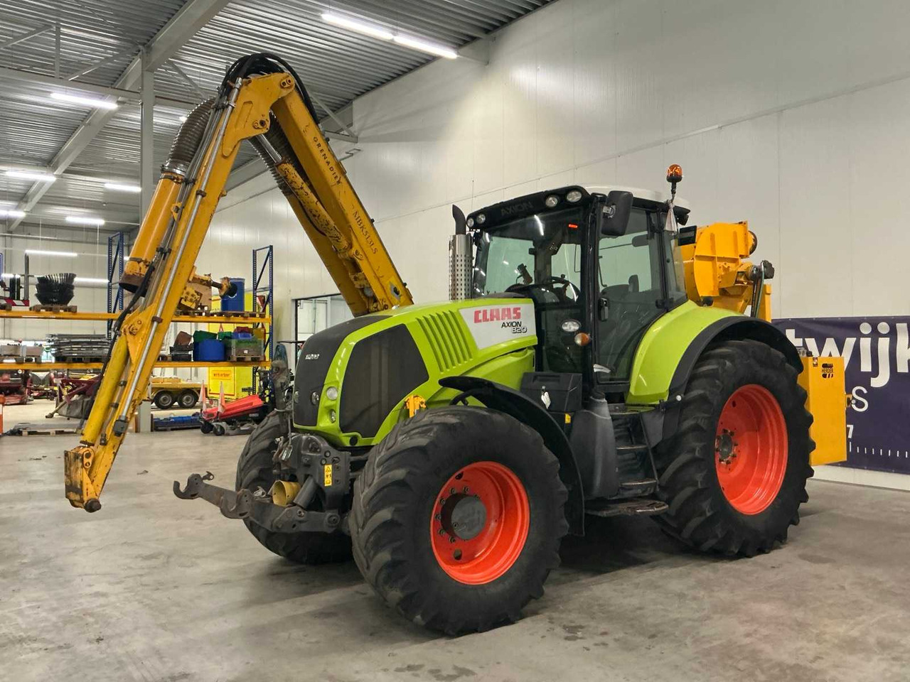 Claas Axion 820 - Трактор: слика 1 Claas Axion 820 - Трактор: слика 1