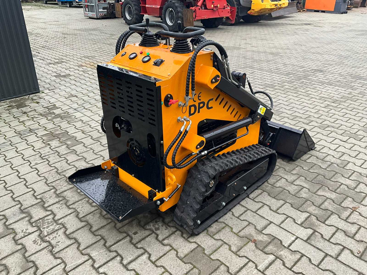 Компактен натоварувач DPC HT-320: слика 7