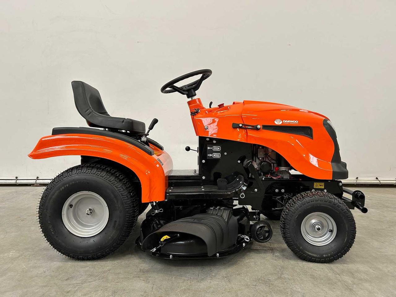Daewoo DA1066HX - Градинарска косилка: слика 3 Daewoo DA1066HX - Градинарска косилка: слика 3