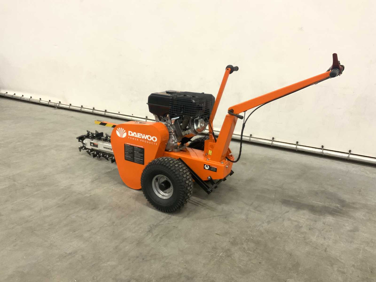 Daewoo DWFTR15-100 - Копач на канали: слика 3 Daewoo DWFTR15-100 - Копач на канали: слика 3