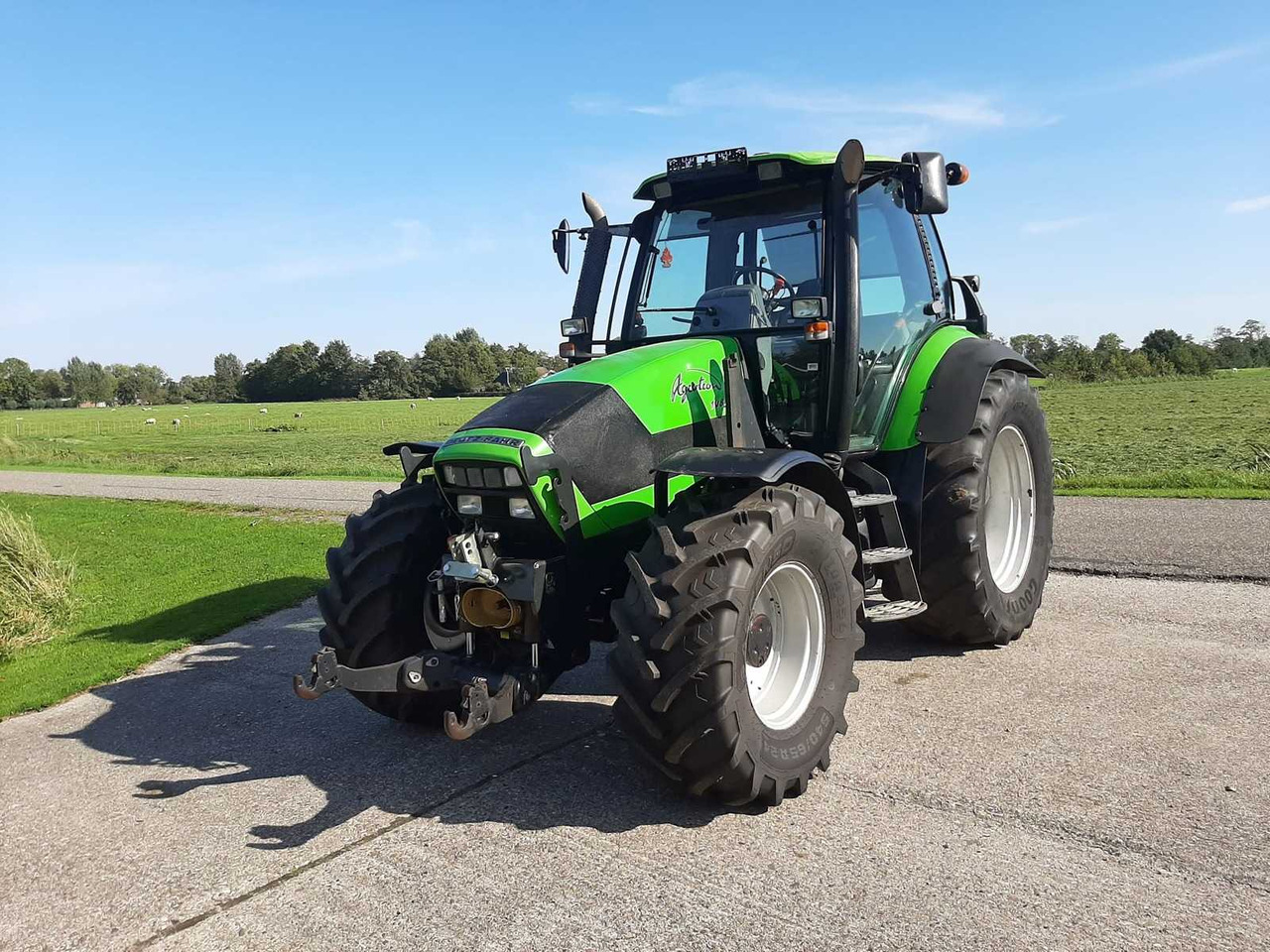 Deutz-Fahr Agrotron 108 - Трактор: слика 3 Deutz-Fahr Agrotron 108 - Трактор: слика 3