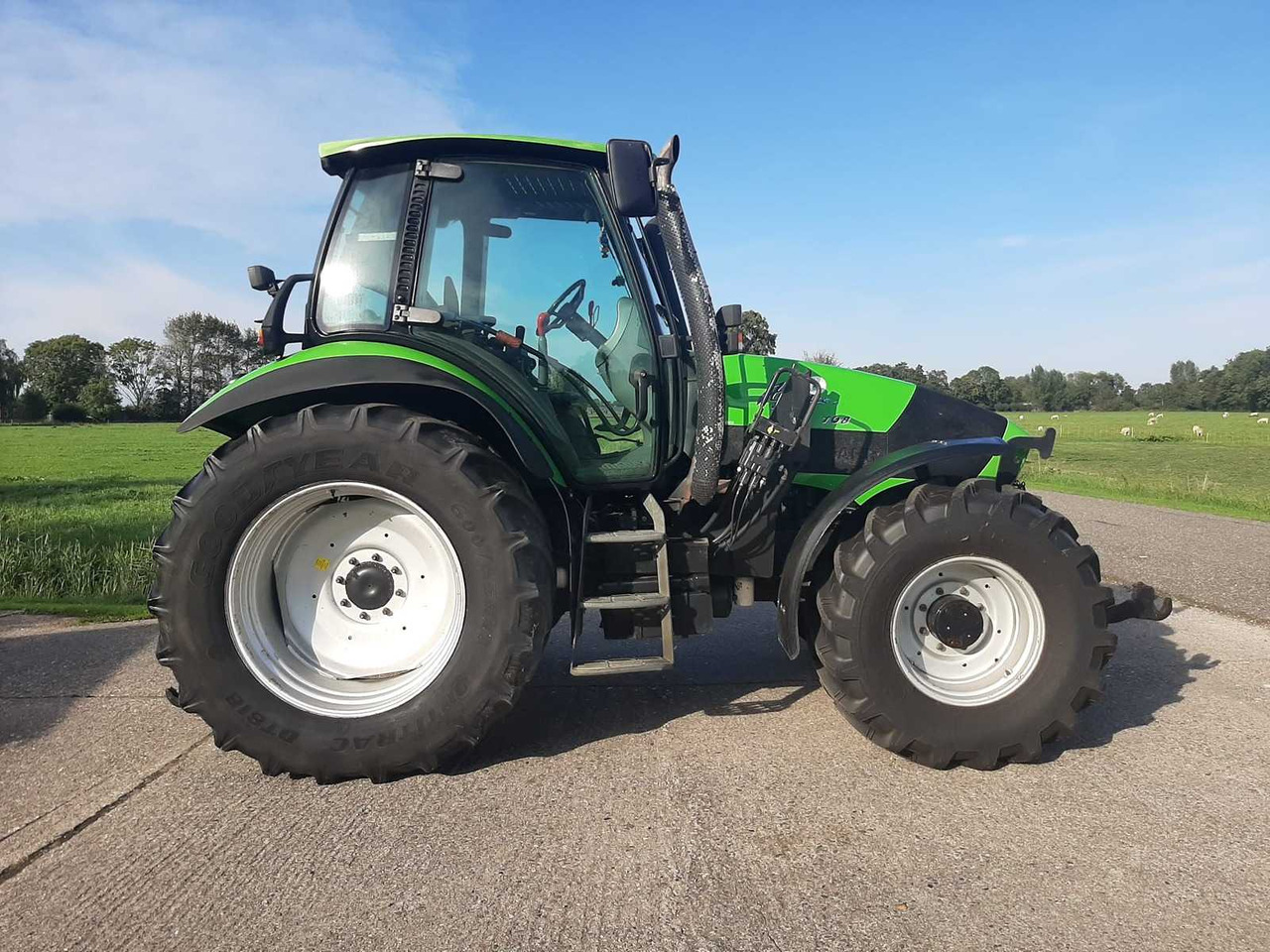 Deutz-Fahr Agrotron 108 - Трактор: слика 5 Deutz-Fahr Agrotron 108 - Трактор: слика 5