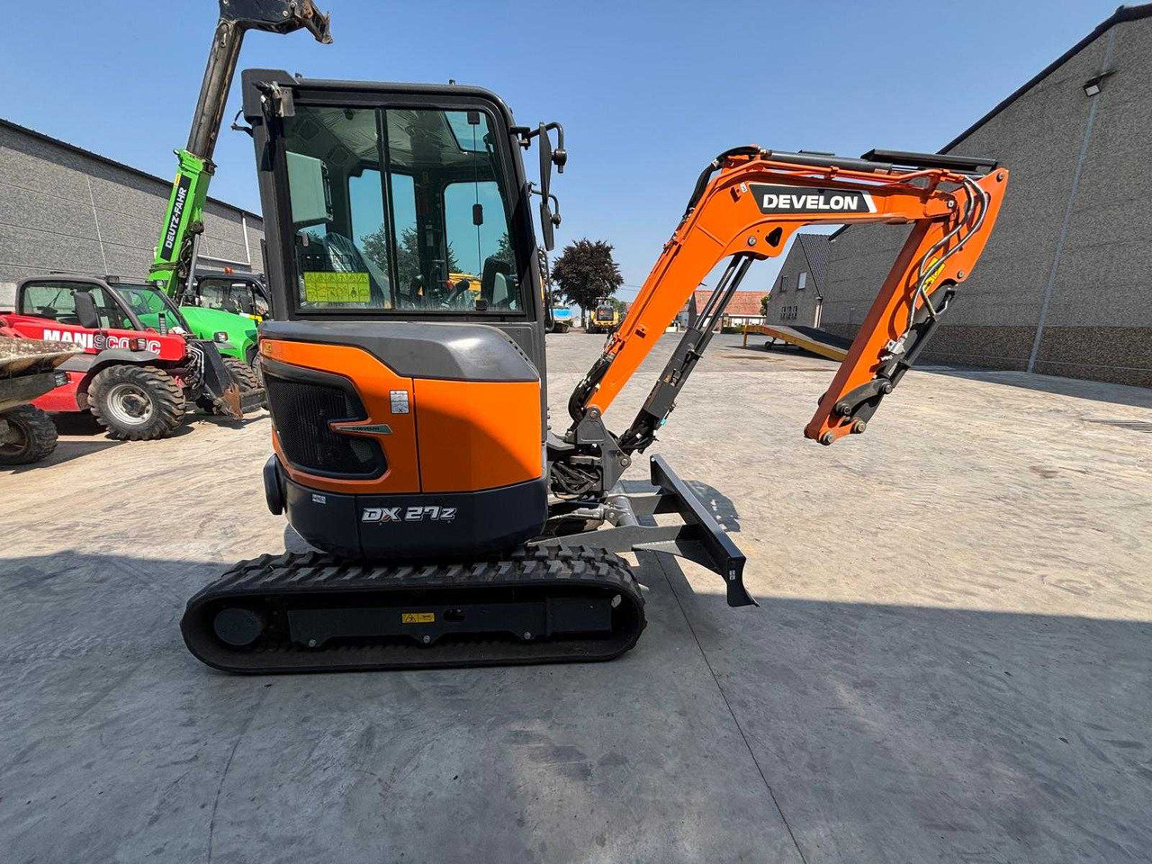 Develon DX27Z-7 - Мини багер: слика 4 Develon DX27Z-7 - Мини багер: слика 4