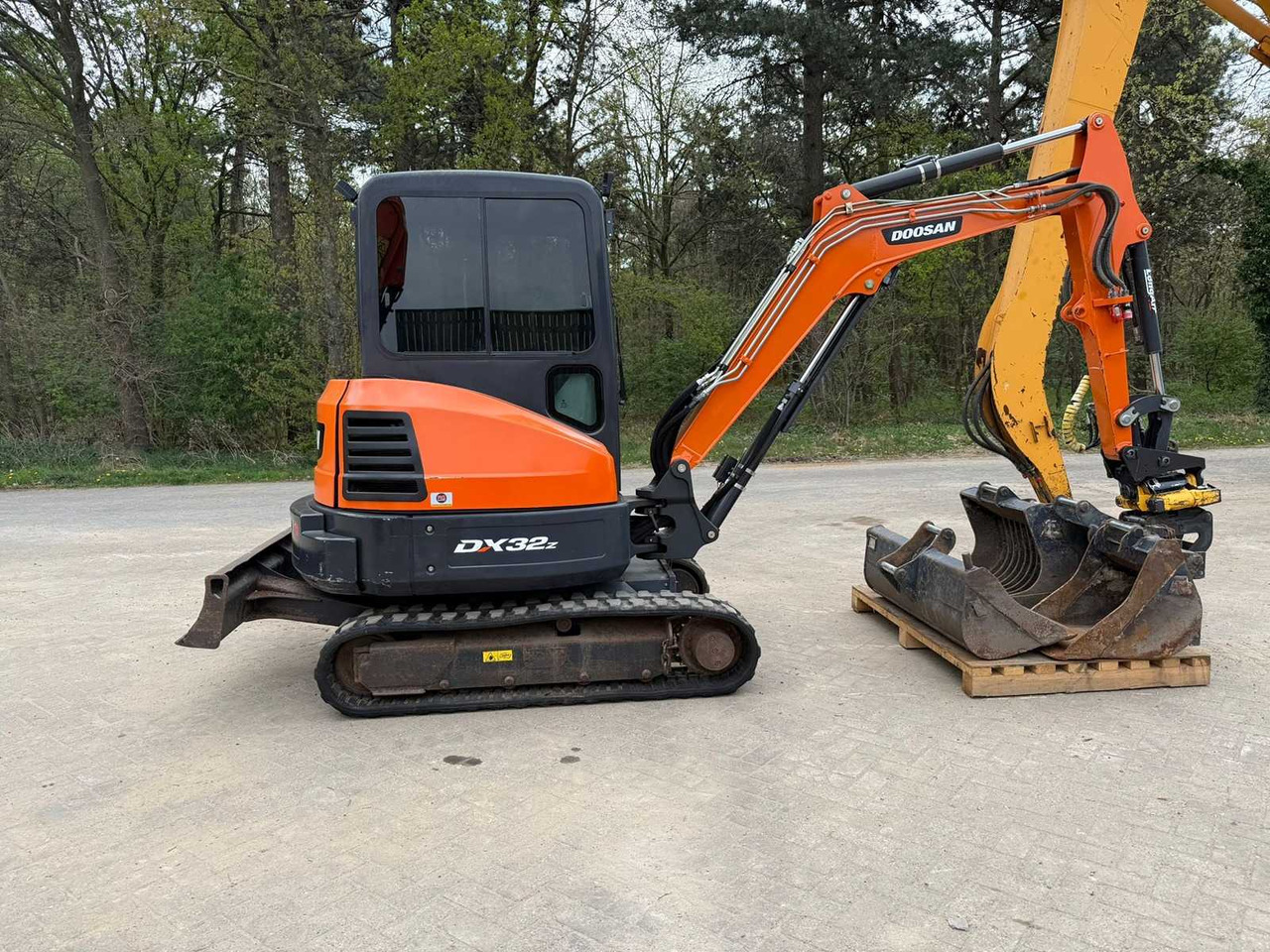 Doosan DX32Z - Багер гасеничар: слика 2 Doosan DX32Z - Багер гасеничар: слика 2