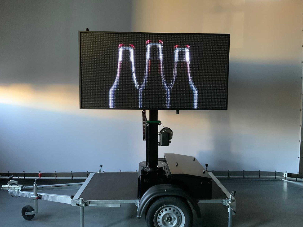 Друга машина Viplex tekstkar P8 ledscherm op aanhangwagen: слика 31