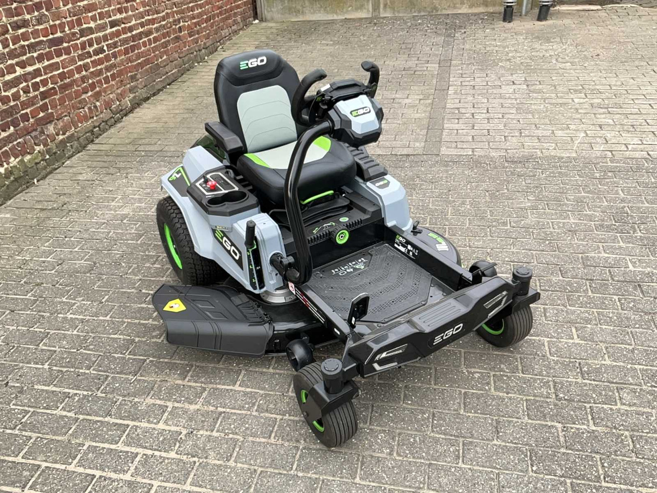 EGO Z6 - Градинарска косилка: слика 5 EGO Z6 - Градинарска косилка: слика 5