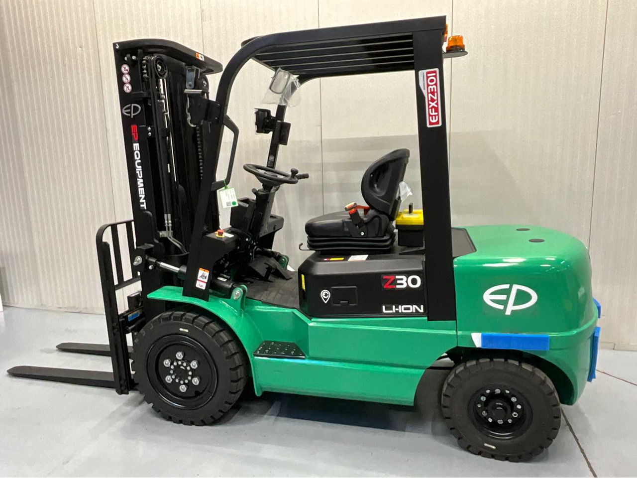 EP - EFXZ-301-H - 4.8M TRIPLEX, LI-ION, FREE-LIFT, SIDE-SHIFT - FORKLIFT - Вилушкар: слика 3 EP - EFXZ-301-H - 4.8M TRIPLEX, LI-ION, FREE-LIFT, SIDE-SHIFT - FORKLIFT - Вилушкар: слика 3