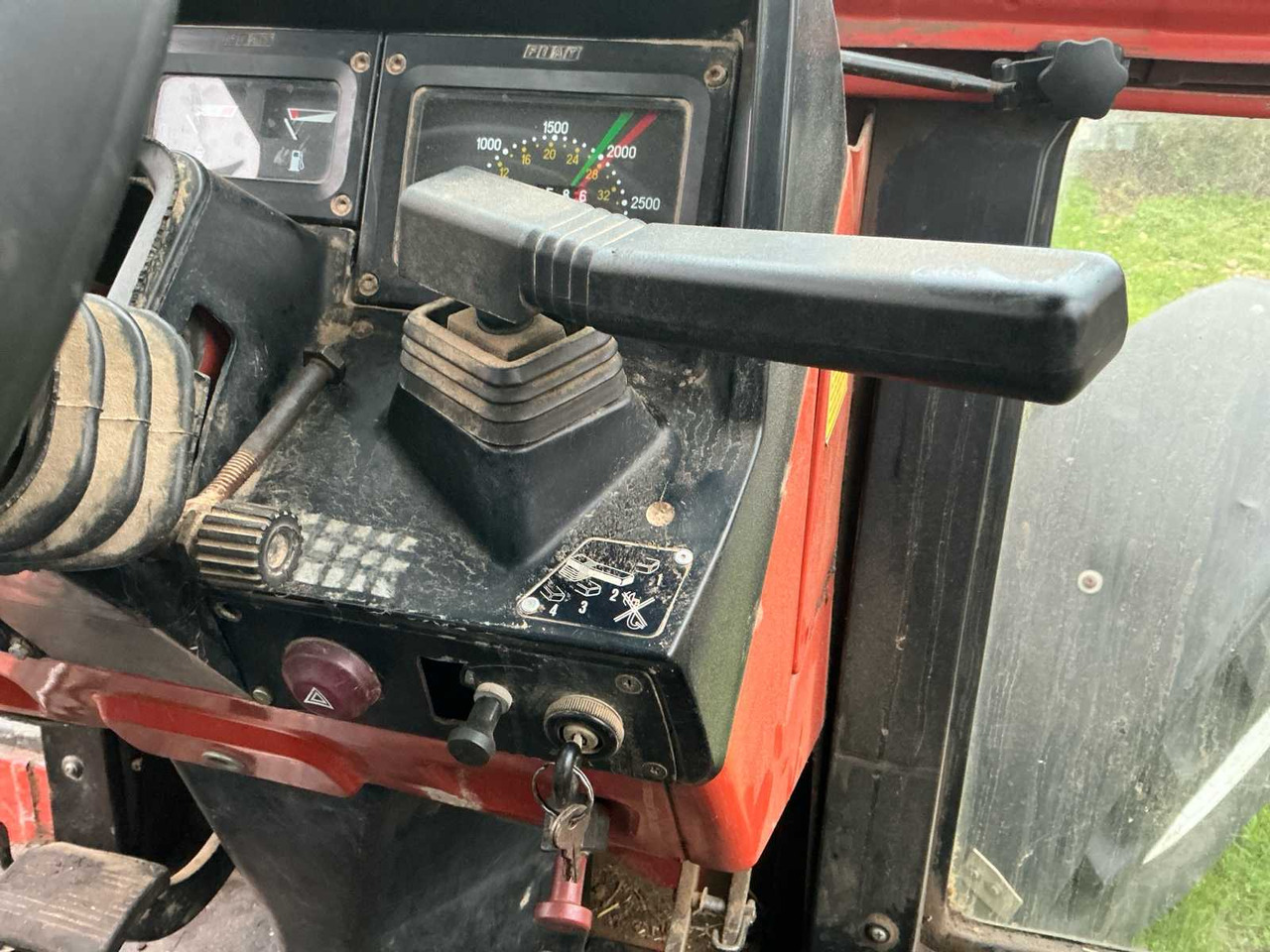 Трактор FIAT - 1992 - 160-90 DT - ALL-WHEEL DRIVE FARM TRACTOR: слика 19 Трактор FIAT - 1992 - 160-90 DT - ALL-WHEEL DRIVE FARM TRACTOR: слика 19