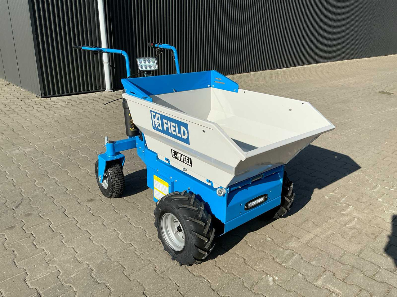 FIELD D500E ELECTRIC DUMPER - Мини истоварувач: слика 3 FIELD D500E ELECTRIC DUMPER - Мини истоварувач: слика 3