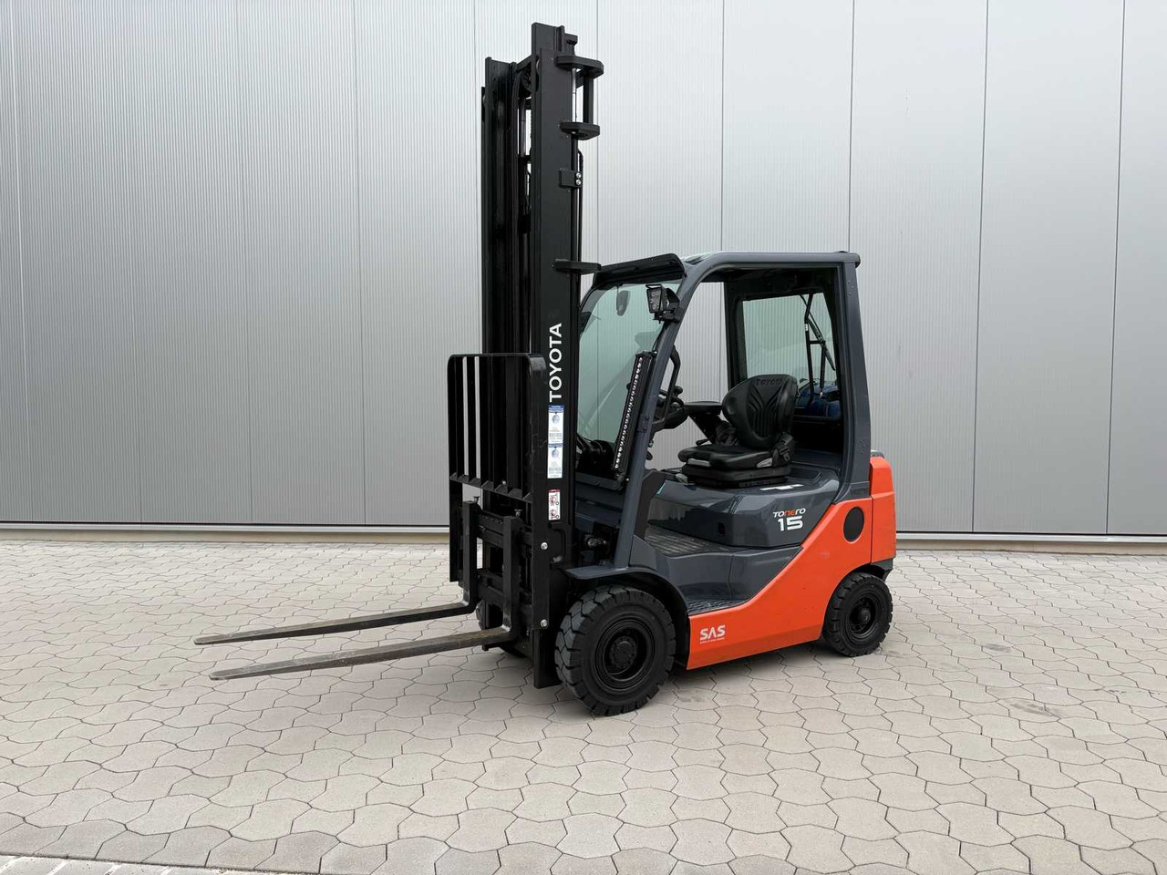 FORKLIFT TOYOTA 02-8FGF15 - Вилушкар: слика 1 FORKLIFT TOYOTA 02-8FGF15 - Вилушкар: слика 1