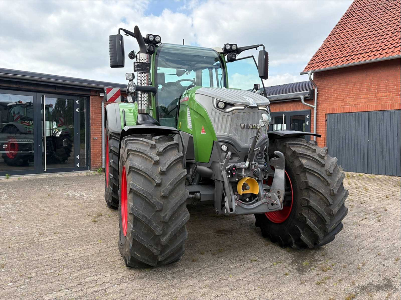Fendt 728 Vario Gen7 Profi+ Setting2 - Трактор: слика 1 Fendt 728 Vario Gen7 Profi+ Setting2 - Трактор: слика 1
