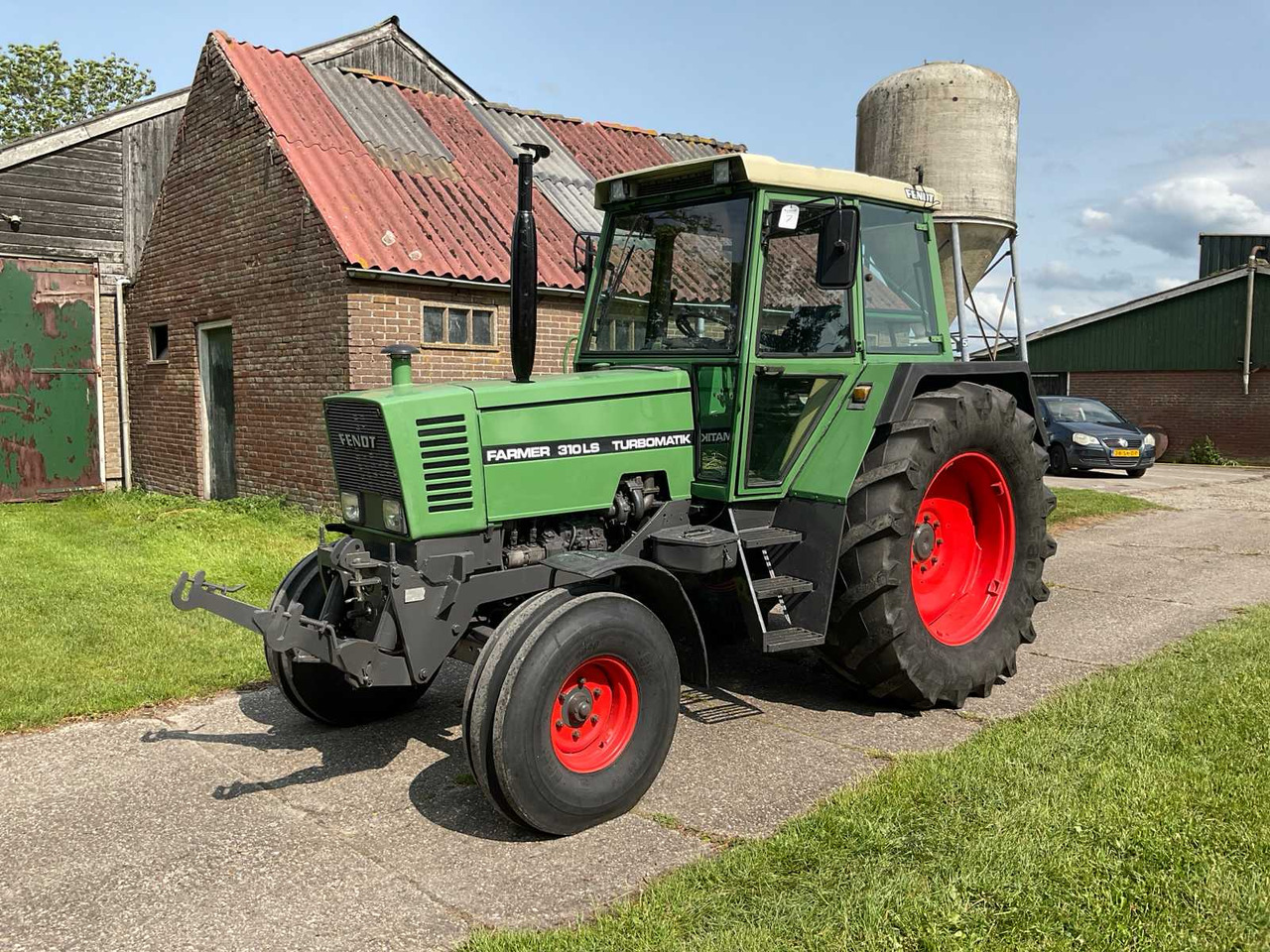 Fendt Farmer 310LS Turbomatik - Трактор: слика 1 Fendt Farmer 310LS Turbomatik - Трактор: слика 1