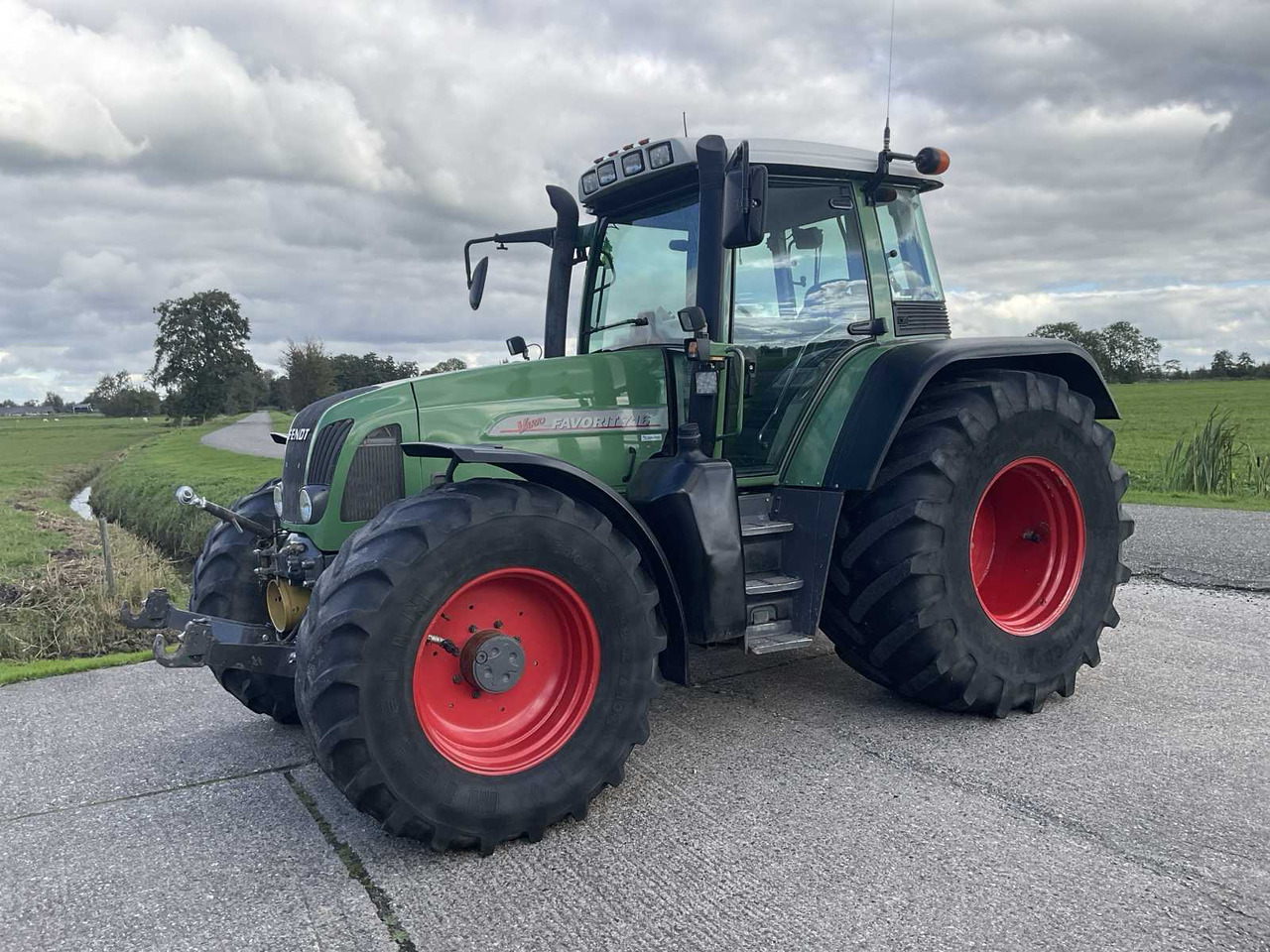Fendt Vario 716 - Трактор: слика 3 Fendt Vario 716 - Трактор: слика 3
