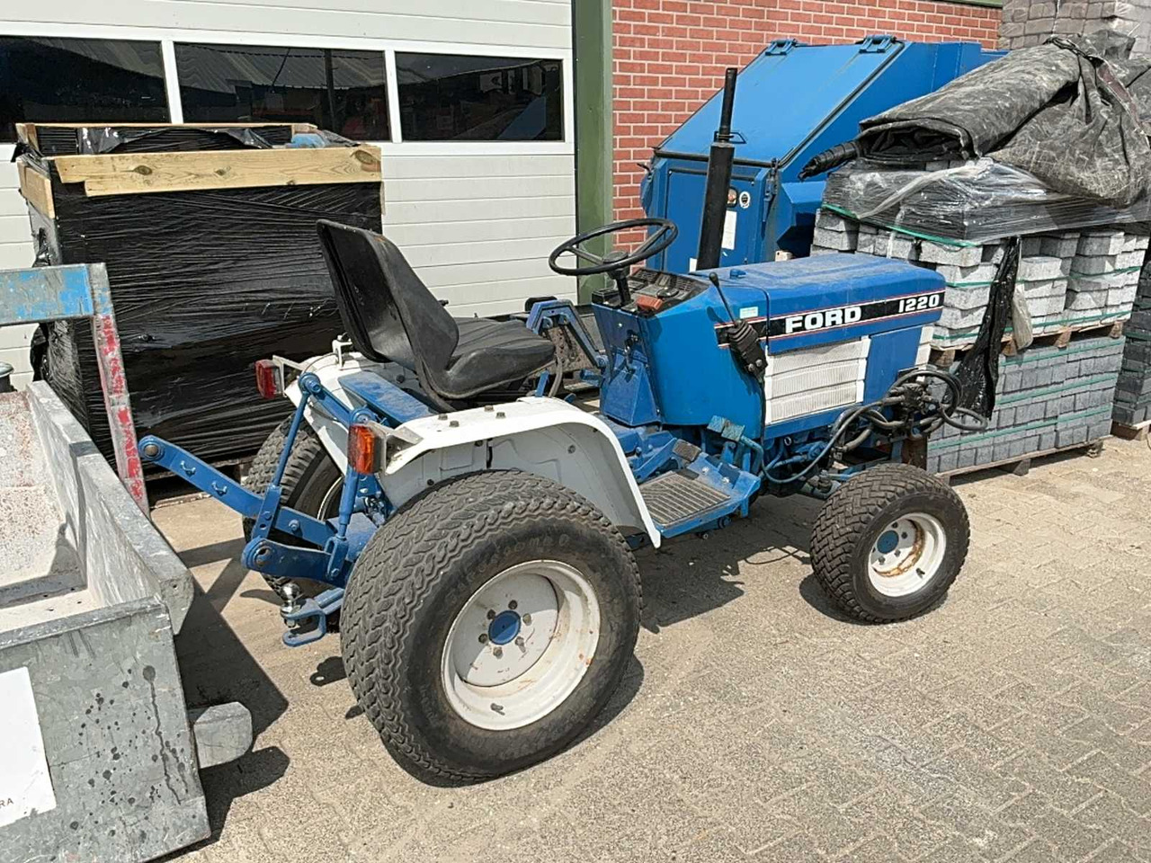 Ford 1220 - Мини трактор: слика 2 Ford 1220 - Мини трактор: слика 2