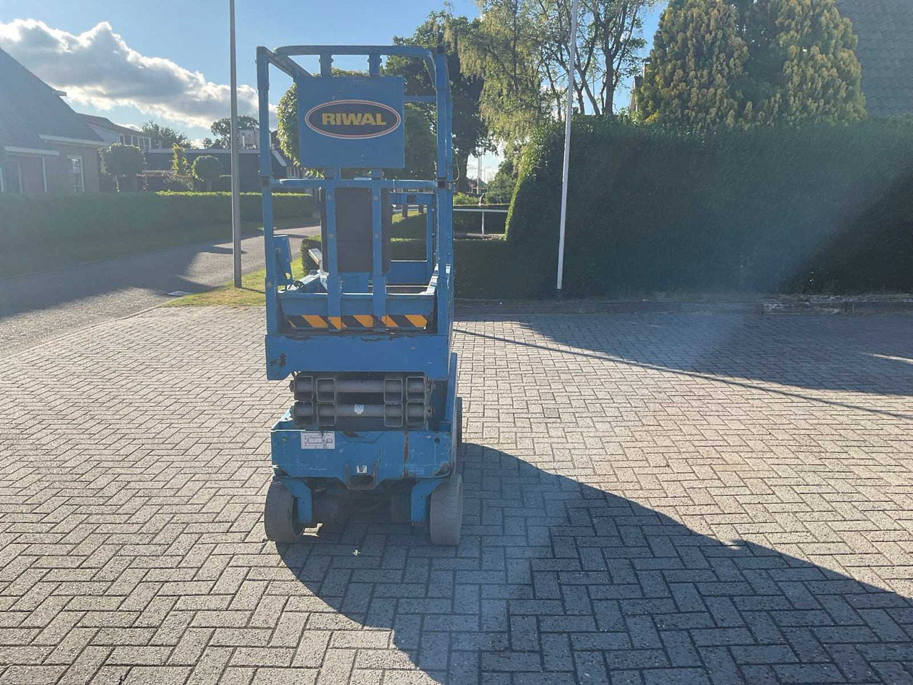 GENIE - 2014 - GS1932 - AERIAL PLATFORM - Дигачка платформа: слика 2 GENIE - 2014 - GS1932 - AERIAL PLATFORM - Дигачка платформа: слика 2