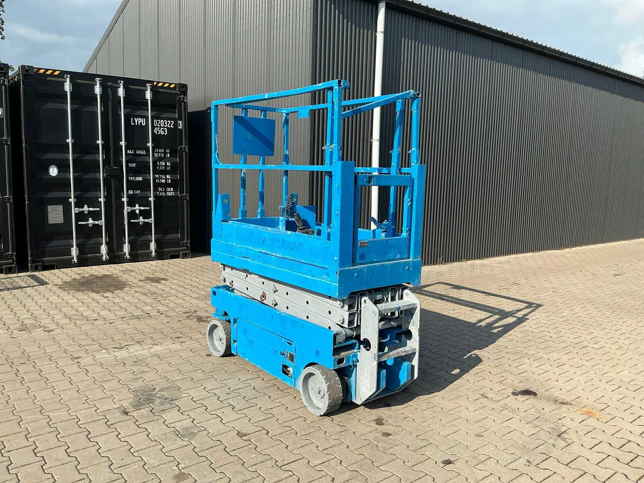 GENIE GS-1532 SCISSOR LIFT - Дигачка платформа: слика 5 GENIE GS-1532 SCISSOR LIFT - Дигачка платформа: слика 5