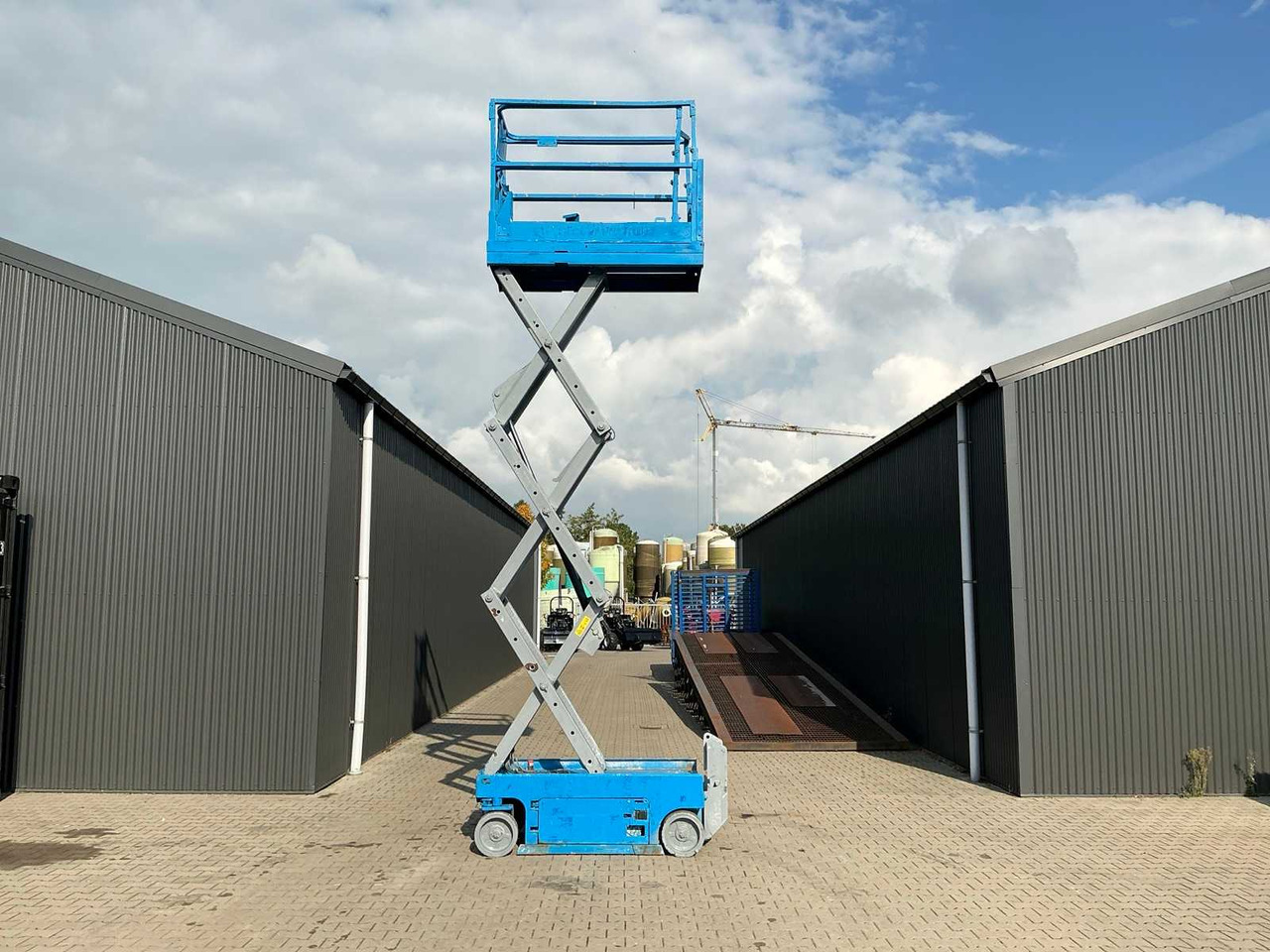 GENIE GS-1532 SCISSOR LIFT - Дигачка платформа: слика 2 GENIE GS-1532 SCISSOR LIFT - Дигачка платформа: слика 2