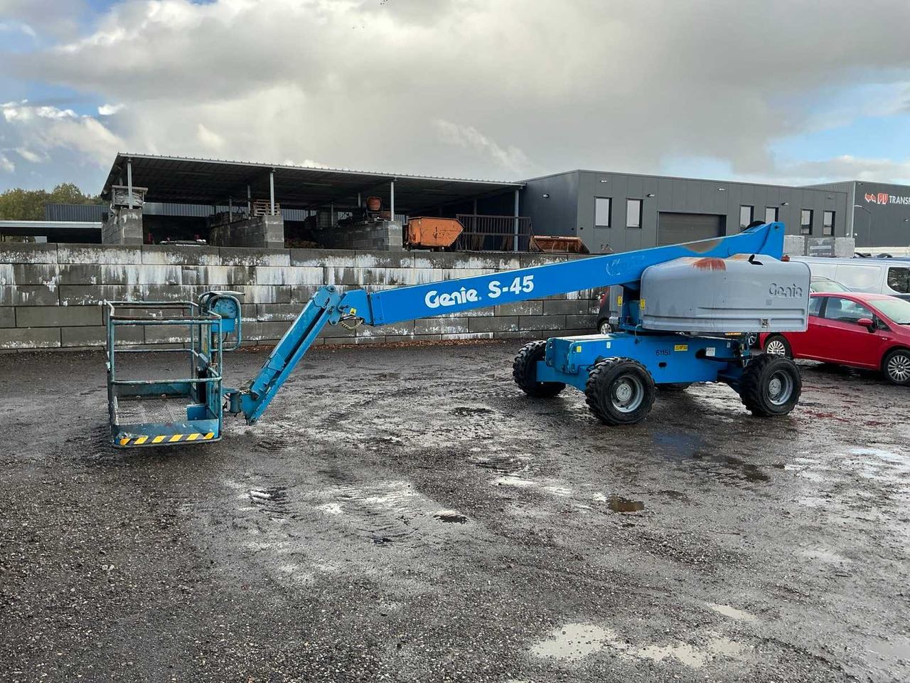 Genie S45 - Дигачка платформа: слика 1 Genie S45 - Дигачка платформа: слика 1