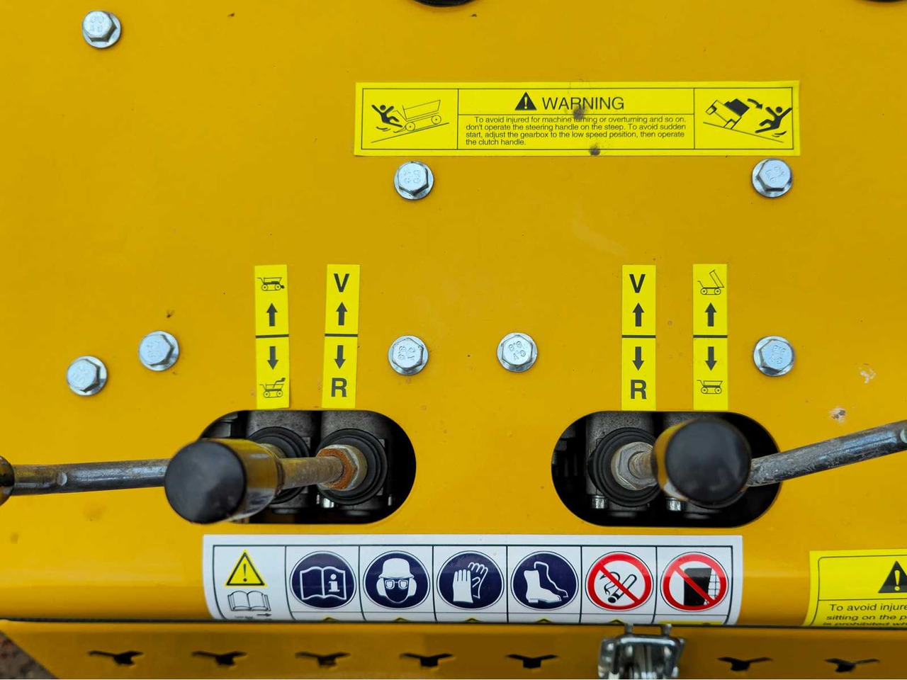 Мини истоварувач HUNTER PRO - 2025 - HP-CB157 - DUMPER: слика 16 Мини истоварувач HUNTER PRO - 2025 - HP-CB157 - DUMPER: слика 16