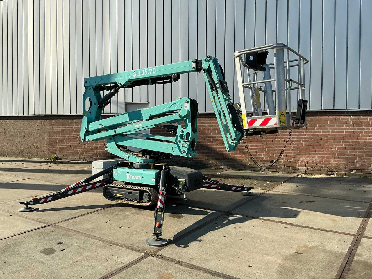 Hinowa Lightlift 15.70 IIIS performance - Дигачка платформа: слика 1 Hinowa Lightlift 15.70 IIIS performance - Дигачка платформа: слика 1