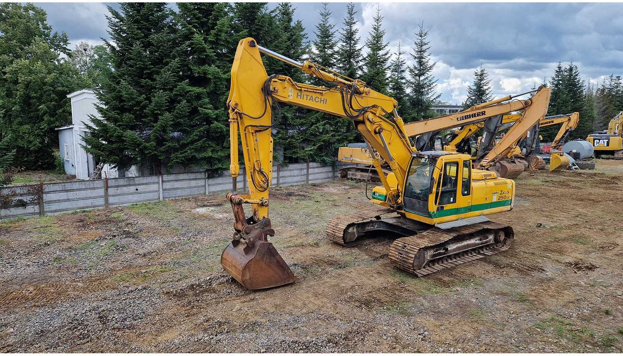 Hitachi ZX250 - Багер гасеничар: слика 1 Hitachi ZX250 - Багер гасеничар: слика 1