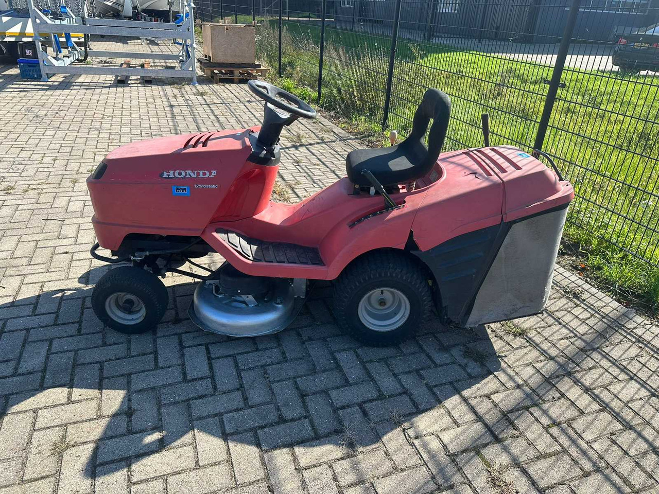 Honda - Градинарска косилка: слика 4 Honda - Градинарска косилка: слика 4
