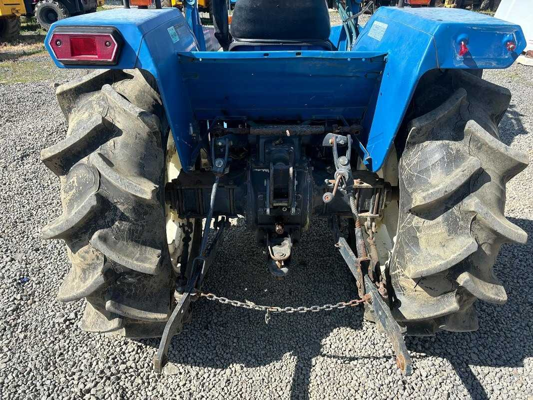 ISEKI 4-WHEEL DRIVE TRACTOR - Трактор: слика 5 ISEKI 4-WHEEL DRIVE TRACTOR - Трактор: слика 5