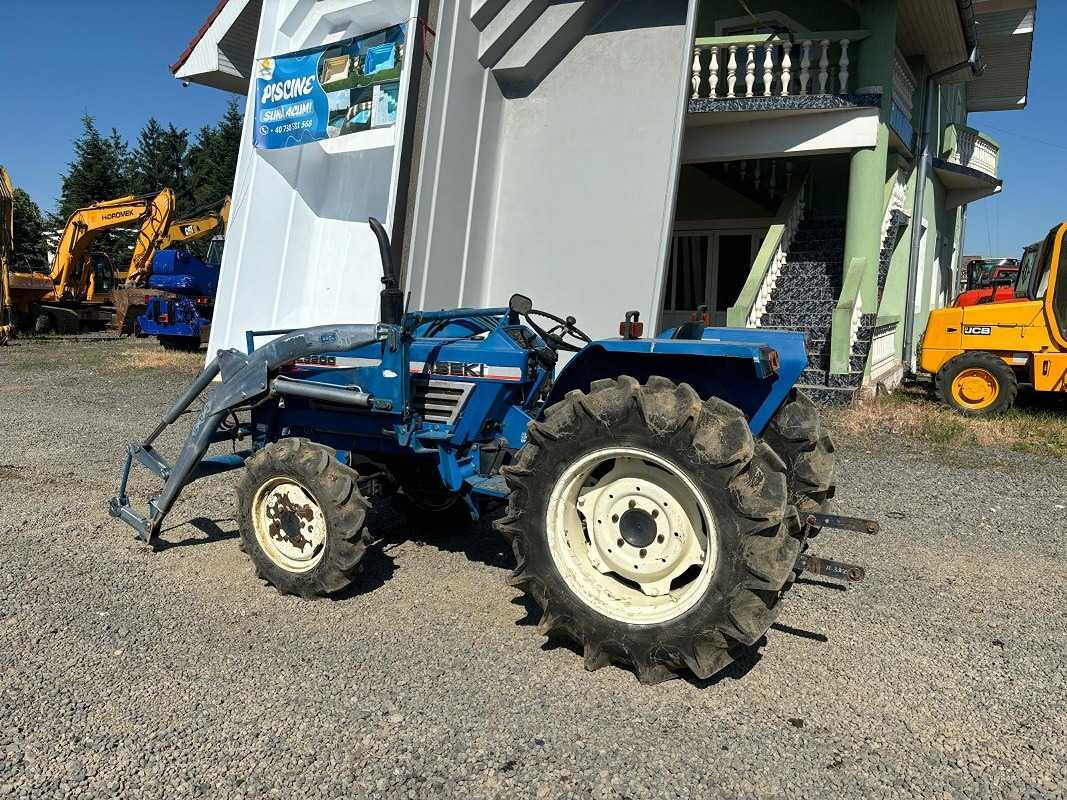 ISEKI 4-WHEEL DRIVE TRACTOR - Трактор: слика 2 ISEKI 4-WHEEL DRIVE TRACTOR - Трактор: слика 2