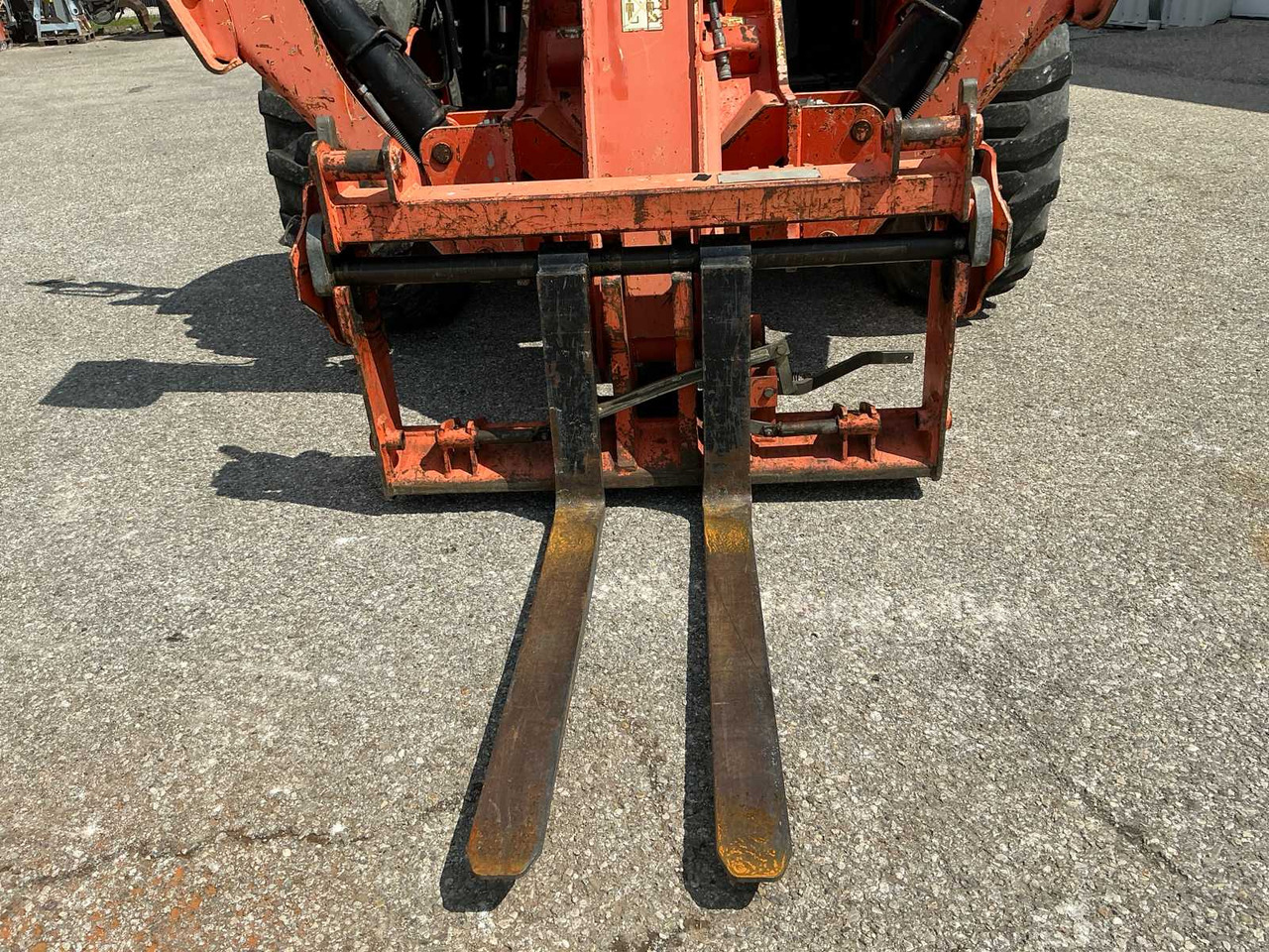 Натоварувач на тркала JCB 540-140: слика 13