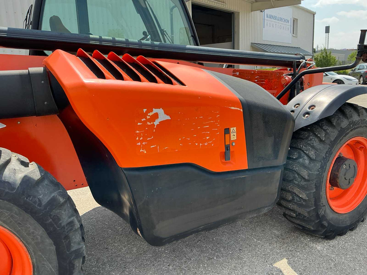 Натоварувач на тркала JCB 540-140: слика 8