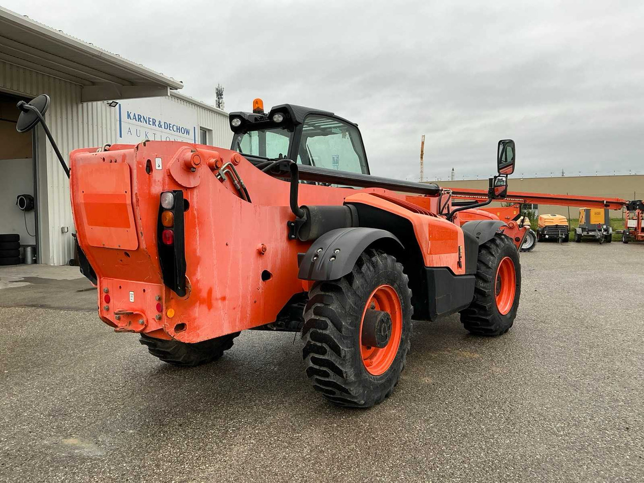 JCB 540-140 - Компактен натоварувач: слика 4 JCB 540-140 - Компактен натоварувач: слика 4