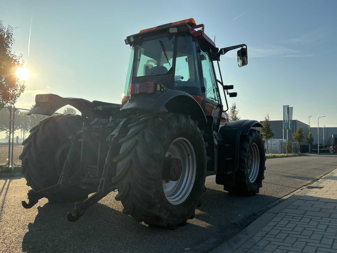 JCB Fastrac 2135 4WS - Трактор: слика 5 JCB Fastrac 2135 4WS - Трактор: слика 5
