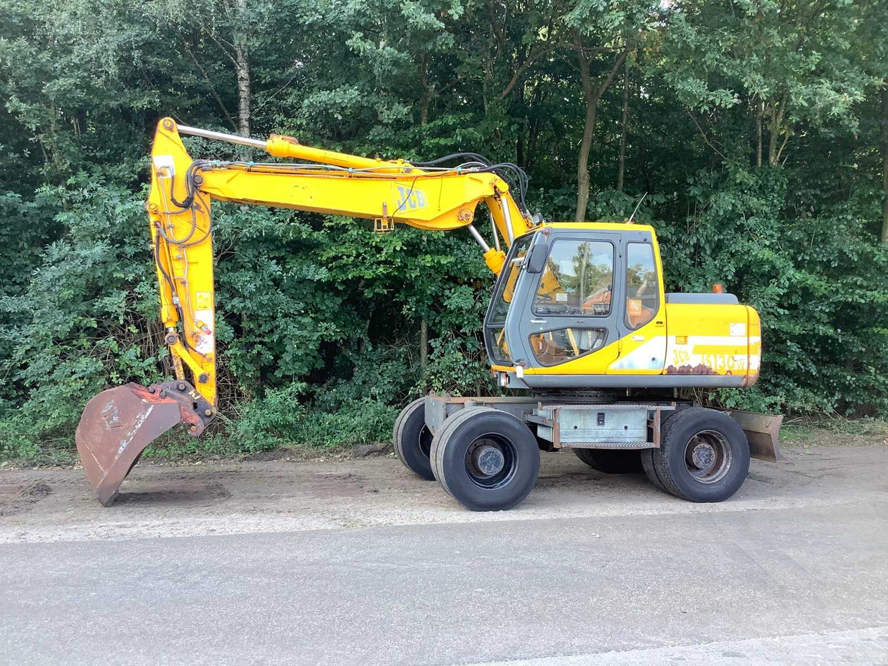 JCB JS130W - Багер на тркала: слика 2 JCB JS130W - Багер на тркала: слика 2