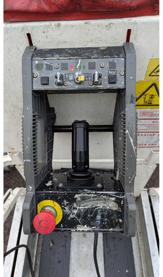 JLG - 2630ES - AERIAL WORK PLATFORMS (NO. 28257) - 2003 - Дигачка платформа: слика 5 JLG - 2630ES - AERIAL WORK PLATFORMS (NO. 28257) - 2003 - Дигачка платформа: слика 5