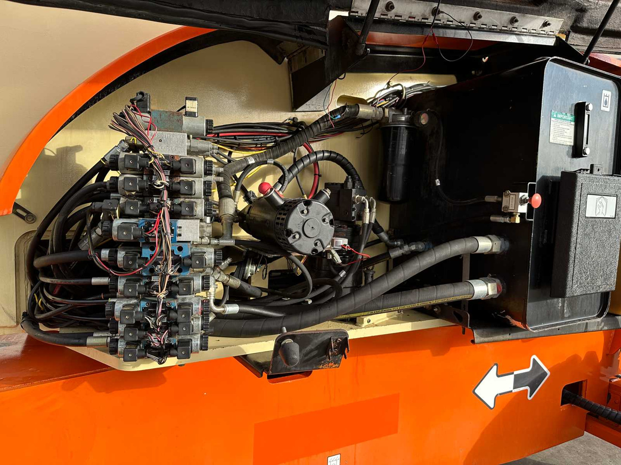 Дигачка платформа JLG - 800AJ - TELESCOPE - ARTICULATED ARM: слика 26 Дигачка платформа JLG - 800AJ - TELESCOPE - ARTICULATED ARM: слика 26