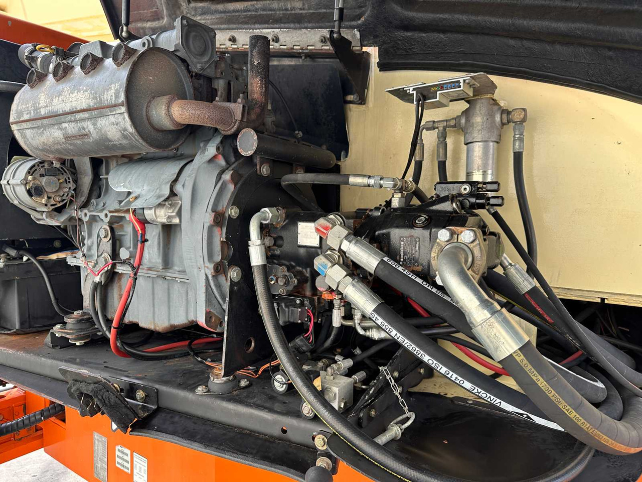 Дигачка платформа JLG - 800AJ - TELESCOPE - ARTICULATED ARM: слика 20 Дигачка платформа JLG - 800AJ - TELESCOPE - ARTICULATED ARM: слика 20