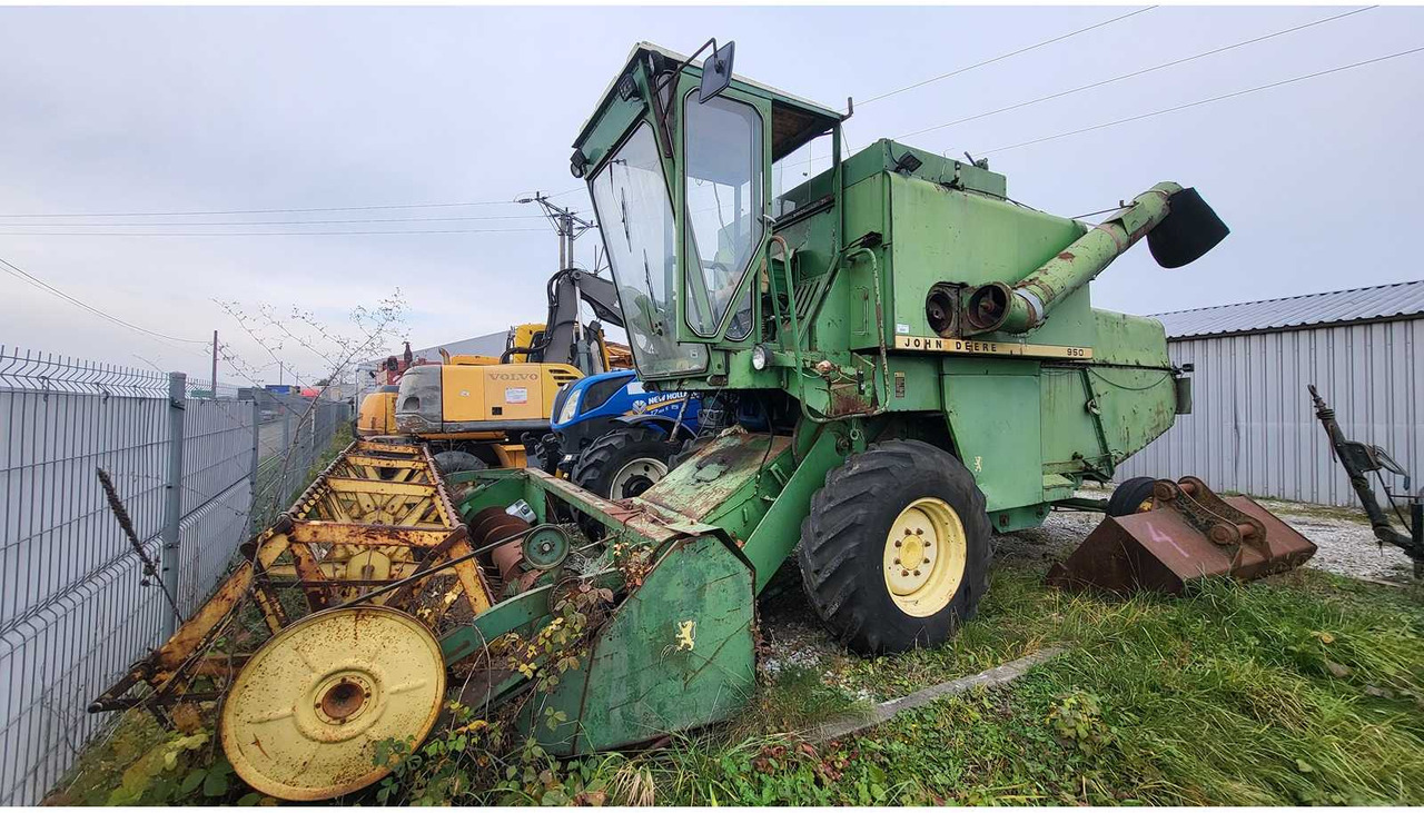 JOHN DEERE 950 COMBINE HARVESTER - Комбајн: слика 1 JOHN DEERE 950 COMBINE HARVESTER - Комбајн: слика 1