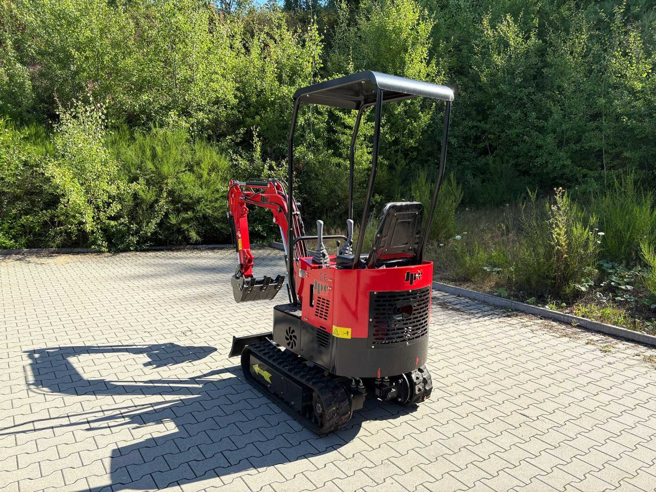 JPC HT12 - Мини багер: слика 3 JPC HT12 - Мини багер: слика 3